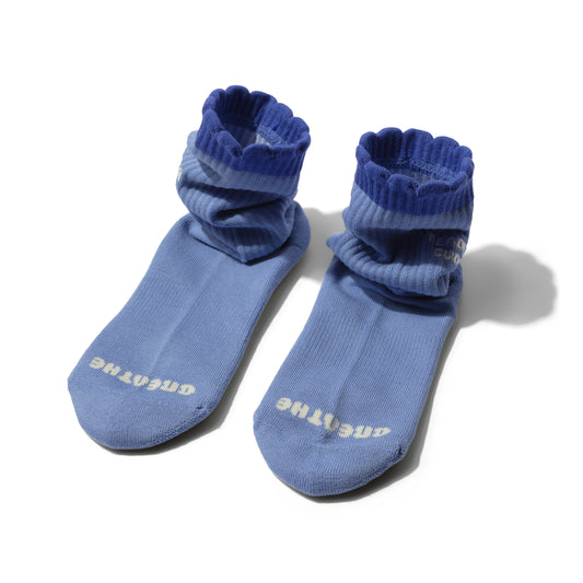 THE CUDDLE SOCKS